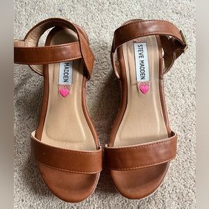 Steve Madden Girls sandals with Rainbow Espadrille - size 2